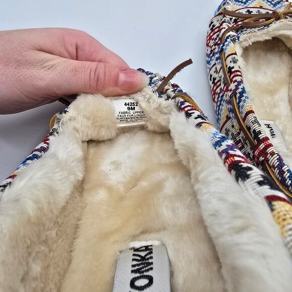 Minnetonka Native American canvas faux fur lining slipper shoes leather bows 9 - Picture 10 of 10